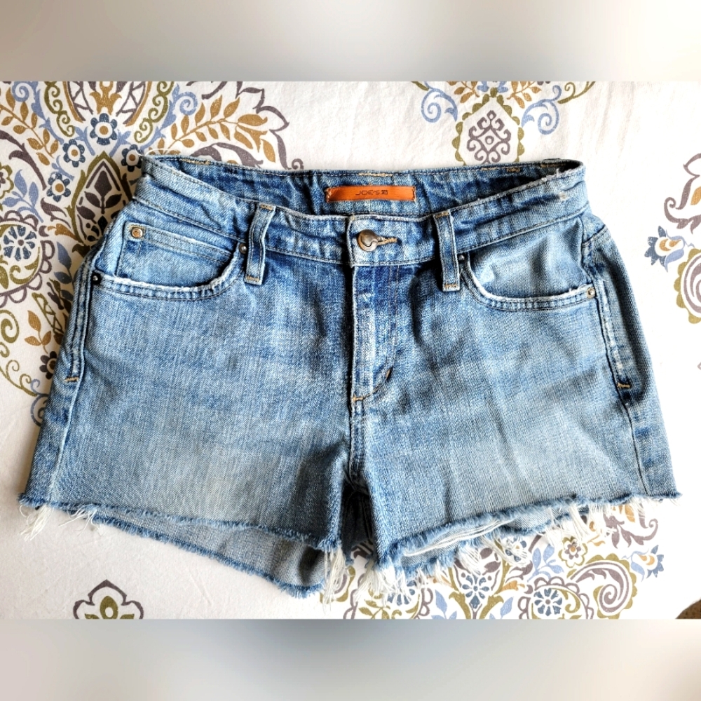 Like New. Size 24 Joe's Lightwash Jean Shorts.